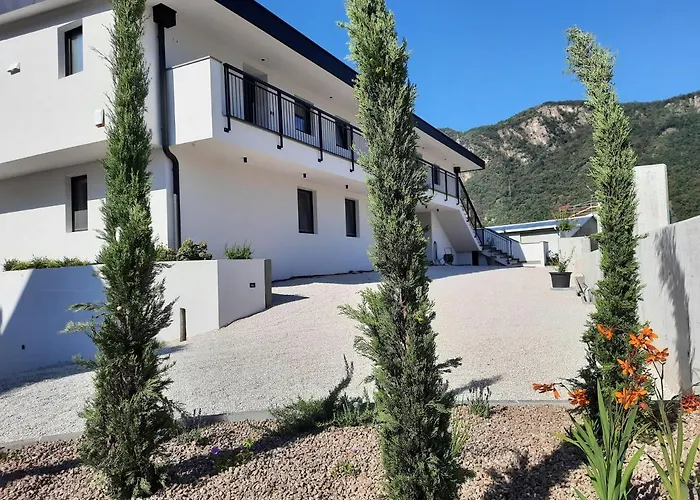 Apartments Curti - Himmelblau